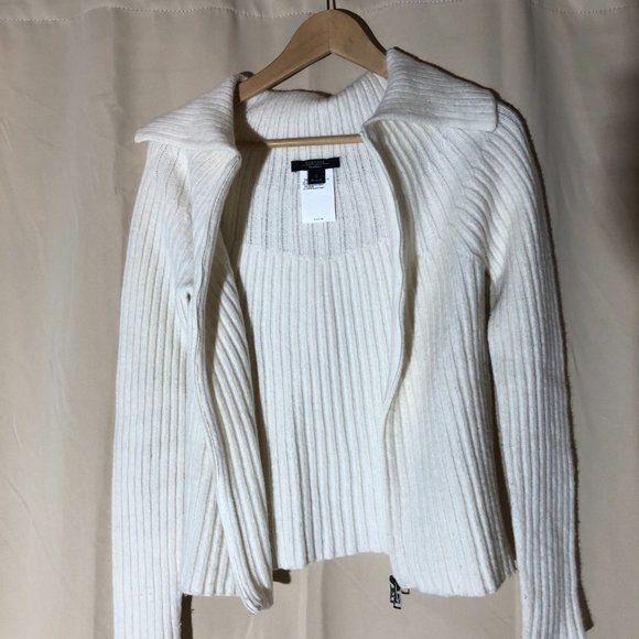 Amazing MaxMara Cream Sweater - Picture 10 of 10